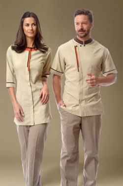 filipina hoteleria recepcion y concierge FL120C00C1P008