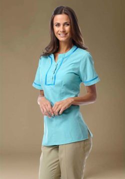 filipina hoteleria recepcion y concierge FL806D00P008