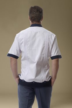 camisa tipo guayabera GU103C00C1T209 espalda